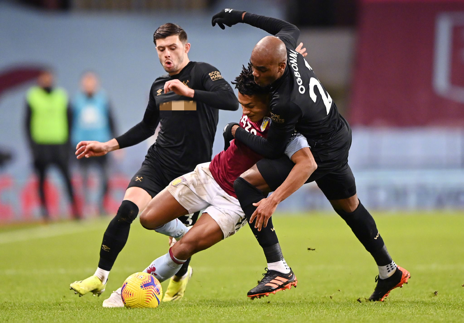 力追平利物 力追平利物